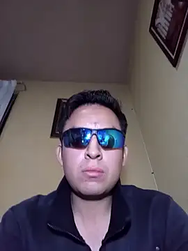 Snapshot of aczinovelez342 chatting on 09-10-25, 08:58 aczinovelez342 online show from 09-10-25, 08:58