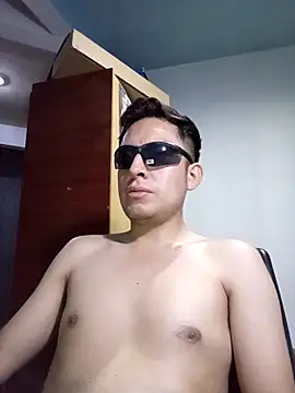 Snapshot of aczinovelez342 chatting on 10-10-25, 03:49 aczinovelez342 online show from 10-10-25, 03:49