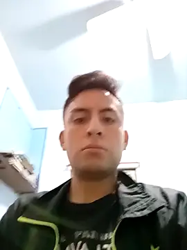 aczinovelez342 online show from 12-22-25, 03:47