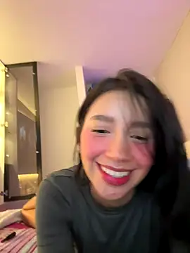 Snapshot of Min_junn chatting on 09-28-25, 02:28 Min junn online show from 09-28-25, 02:28