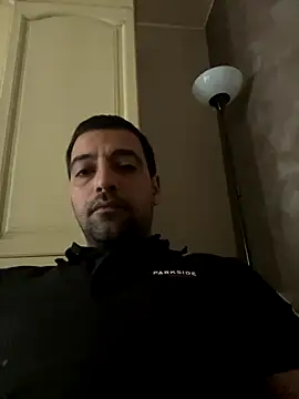 Snapshot of darkparadi chatting on 09-27-25, 09:58 darkparadi online show from 09-27-25, 09:58