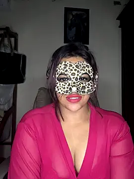 SLNatasha online show from 11-24-25, 04:07