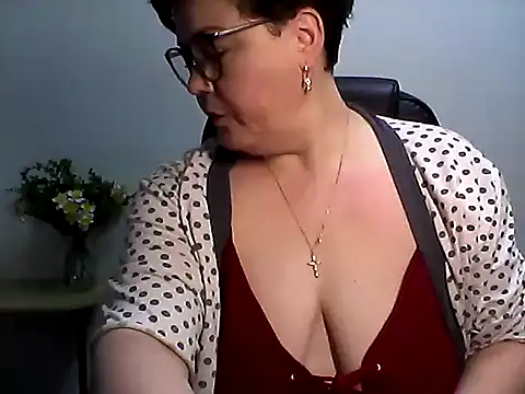 EllaLove2277 online show from 04-17-26, 04:15