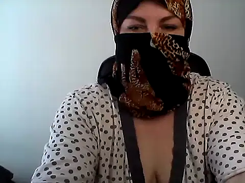 EllaLove2277 online show from 05-14-26, 07:04