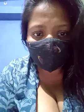 bitch-horny online show from 11-11-25, 01:22