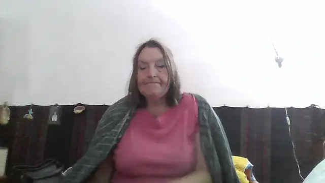 Snapshot of AnnaLive570 chatting on 06-03-26, 02:33 AnnaLive570 online show from 06-03-26, 02:33