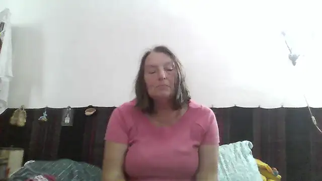 Snapshot of AnnaLive570 chatting on 06-07-26, 11:14 AnnaLive570 online show from 06-07-26, 11:14