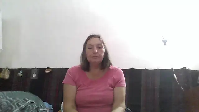 Snapshot of AnnaLive570 chatting on 06-12-26, 03:33 AnnaLive570 online show from 06-12-26, 03:33