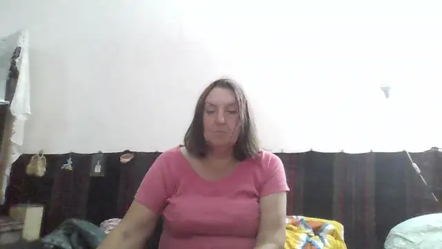 Snapshot of AnnaLive570 chatting on 06-16-26, 03:25 AnnaLive570 online show from 06-16-26, 03:25