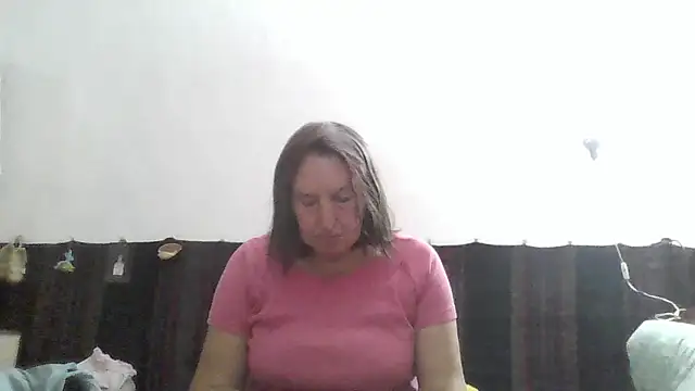 Snapshot of AnnaLive570 chatting on 06-17-26, 03:31 AnnaLive570 online show from 06-17-26, 03:31