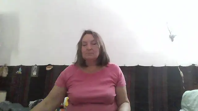 Snapshot of AnnaLive570 chatting on 06-18-26, 12:42 AnnaLive570 online show from 06-18-26, 12:42