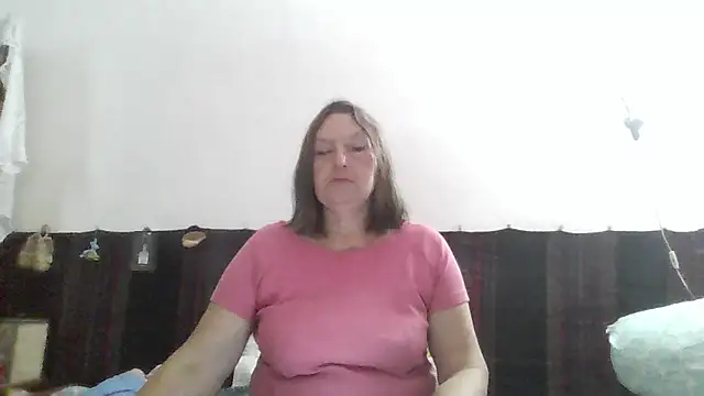 Snapshot of AnnaLive570 chatting on 06-19-26, 03:05 AnnaLive570 online show from 06-19-26, 03:05