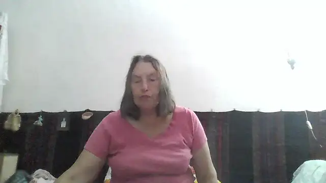 Snapshot of AnnaLive570 chatting on 06-22-26, 03:25 AnnaLive570 online show from 06-22-26, 03:25