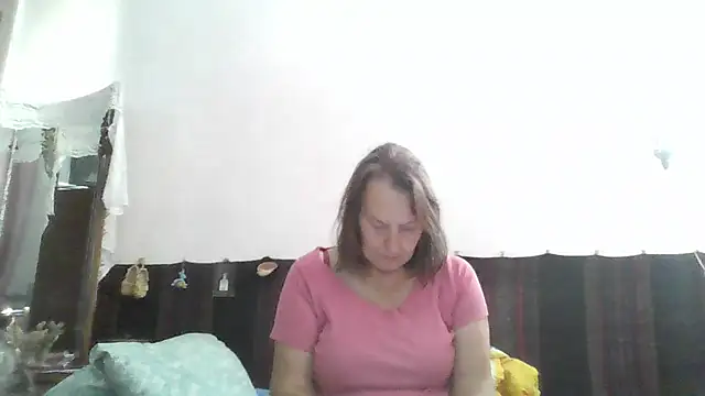 Snapshot of AnnaLive570 chatting on 06-25-26, 05:12 AnnaLive570 online show from 06-25-26, 05:12