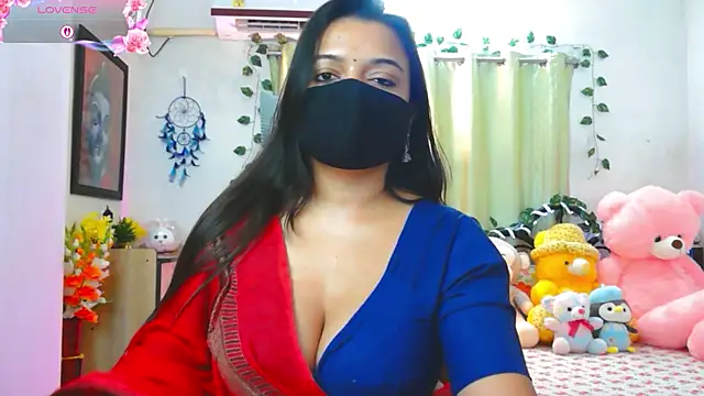 Snapshot of WildDimpi_0 chatting on 05-15-26, 06:37 WildDimpi 0 online show from 05-15-26, 06:37