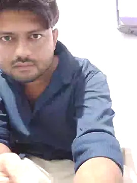 Snapshot of urhotboymeet chatting on 09-24-25, 09:29 urhotboymeet online show from 09-24-25, 09:29