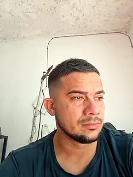 Snapshot of yeffito1 chatting on 09-09-25, 02:16 yeffito1 online show from 09-09-25, 02:16