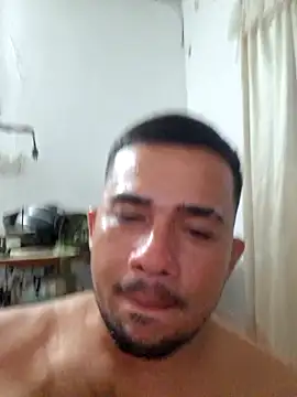 Snapshot of yeffito1 chatting on 09-21-25, 04:14 yeffito1 online show from 09-21-25, 04:14