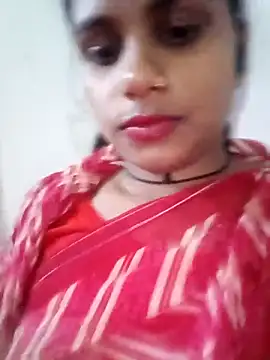 Snapshot of Km_shilpa chatting on 10-27-25, 07:34 Km shilpa online show from 10-27-25, 07:34