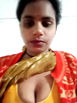 Snapshot of Km_shilpa chatting on 11-28-25, 03:47 Km shilpa online show from 11-28-25, 03:47