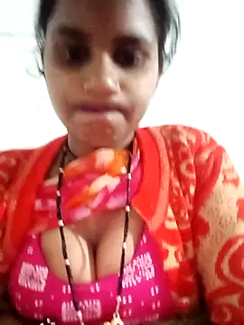 Snapshot of Km_shilpa chatting on 11-29-25, 05:27 Km shilpa online show from 11-29-25, 05:27