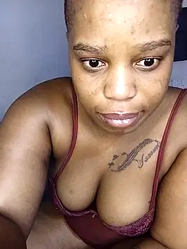 Snapshot of ThickAmy chatting on 09-19-25, 05:09 ThickAmy online show from 09-19-25, 05:09