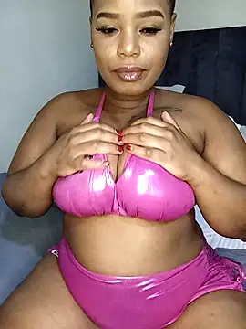 Snapshot of ThickAmy chatting on 09-20-25, 05:47 ThickAmy online show from 09-20-25, 05:47