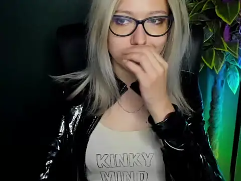 loveHeidi online show from 09-29-25, 06:18