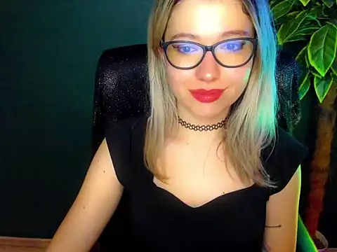 loveHeidi online show from 12-18-25, 07:58