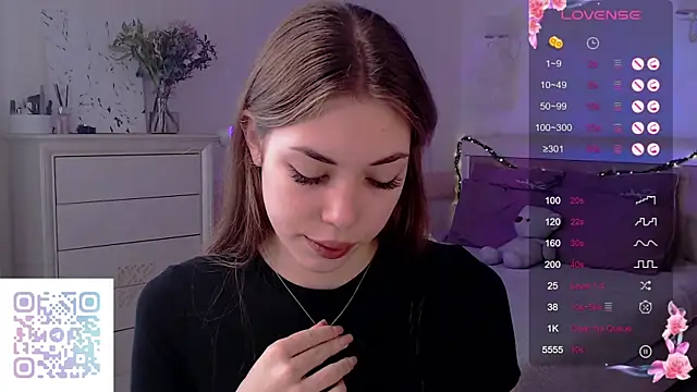 Leila Vanilla online show from 11-30-25, 02:26