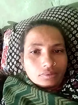 Snapshot of KIRTI12_HOT chatting on 11-16-25, 12:05 KIRTI12 HOT online show from 11-16-25, 12:05
