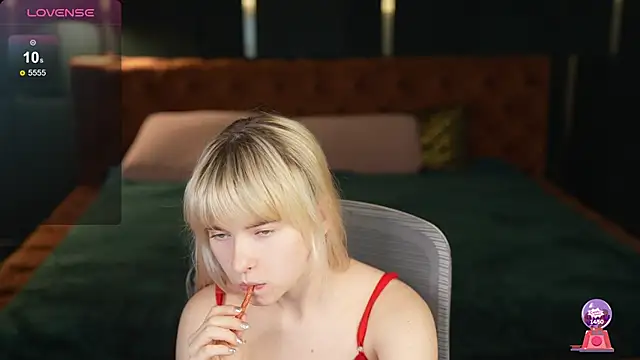Snapshot of Ava_kiss054 chatting on 06-05-26, 02:45 Ava kiss054 online show from 06-05-26, 02:45