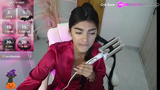 amarasilk  online show from 10-21-25, 02:51