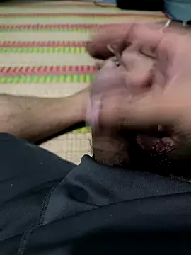 Snapshot of Langtudamdang89 chatting on 09-25-25, 02:21 Langtudamdang89 online show from 09-25-25, 02:21