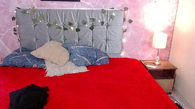 WHANDA CARVAJAL online show from 10-07-25, 07:11