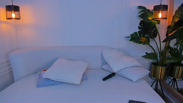 Dafne Hillss online show from 10-01-25, 12:49