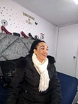 Shantey Laurent online show from 02-05-26, 01:16