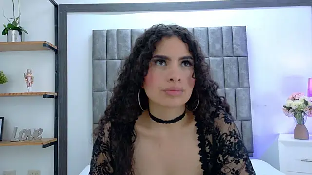 Snapshot of Skyler_Fox_ chatting on 05-02-26, 08:14 Skyler Fox online show from 05-02-26, 08:14