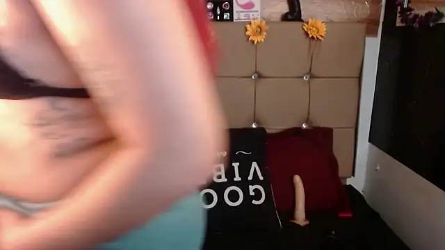 MIA  SPENCER online show from 11-27-25, 08:22