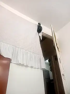 kittymutant99 online show from 10-29-25, 06:20