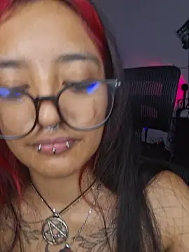 carolinerue online show from 07-19-26, 12:47