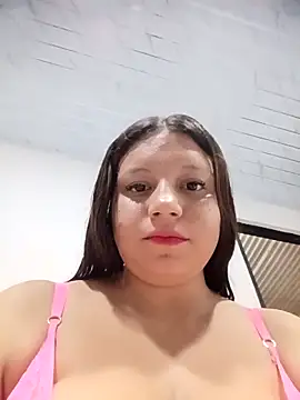 Snapshot of Shell_Latina chatting on 04-28-26, 03:55 Shell Latina online show from 04-28-26, 03:55