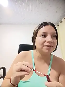 Snapshot of Shell_Latina chatting on 05-02-26, 03:55 Shell Latina online show from 05-02-26, 03:55