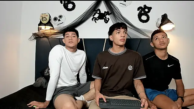 maicol cum23 online show from 10-28-25, 04:27