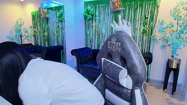 Black roseee online show from 03-20-26, 04:06