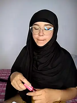 rhizanthella  online show from 09-15-25, 09:37