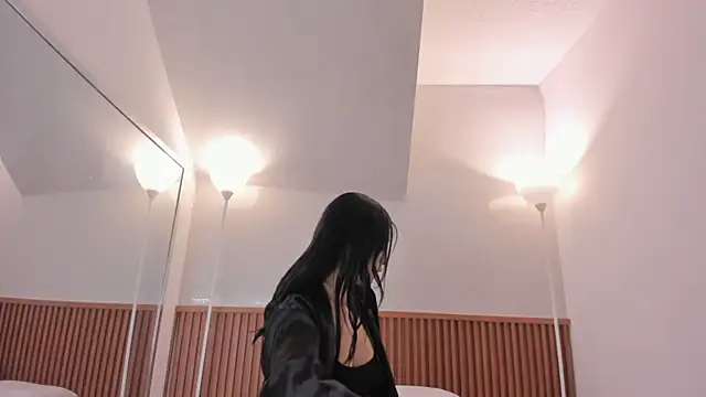 nicol giraldoo online show from 02-22-26, 03:51