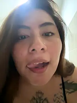 Snapshot of Edalyn29 chatting on 10-01-25, 04:51 Edalyn29 online show from 10-01-25, 04:51