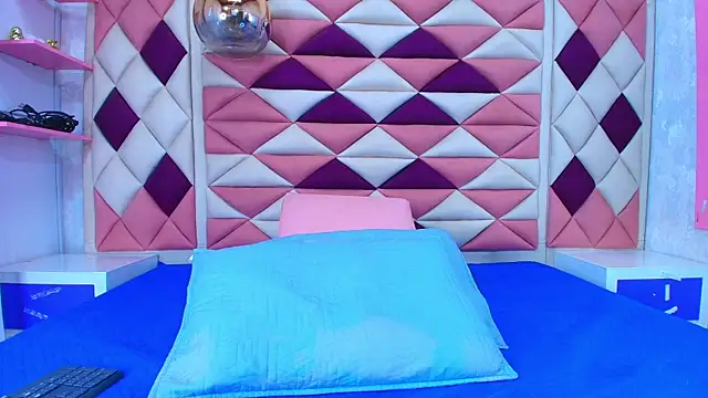 Snapshot of abbyrouss_ chatting on 09-23-25, 03:09 abbyrouss online show from 09-23-25, 03:09