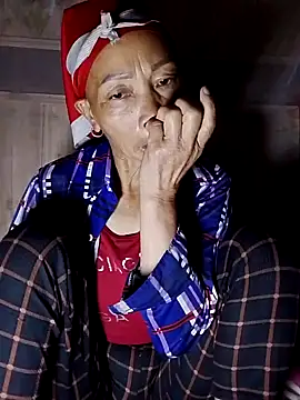 -Xuka-200 online show from 11-08-25, 12:11